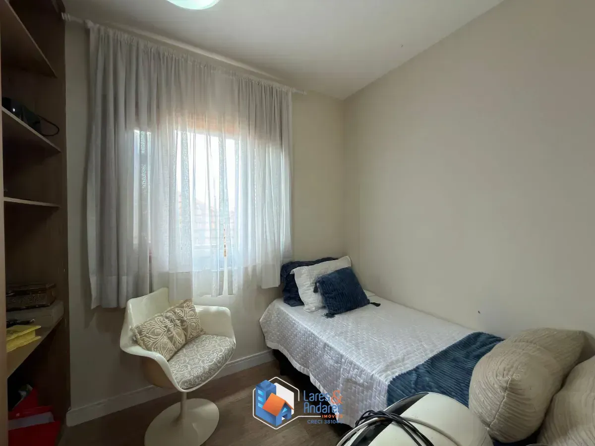 Imagem Sobrado para venda em Jardim Paraíso com 4 quartos, sendo 2 suítes, 230m²