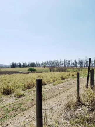 Imagem Chácara com 1000 m² à venda em Porangaba.