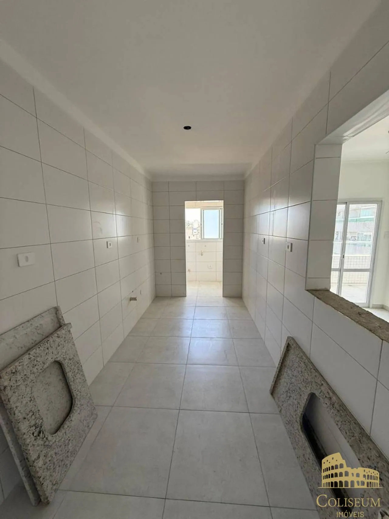 Imagem Apartamento com 2 dormitórios à venda, 76 m² por R$ 559.000,00 - Tupi - Praia Grande/SP