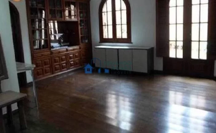 Imagem Casa ampla, arejada, confortável e muito conservada no Santa Lucia!