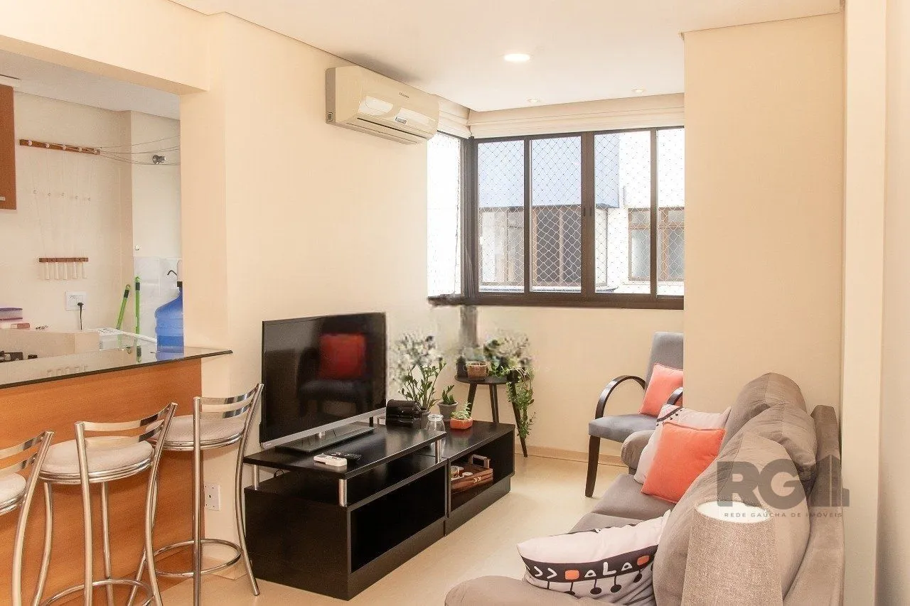Imagem Apartamento a venda ,02 dormitórios mobiliado na Cidade Baixa,61m² privativos