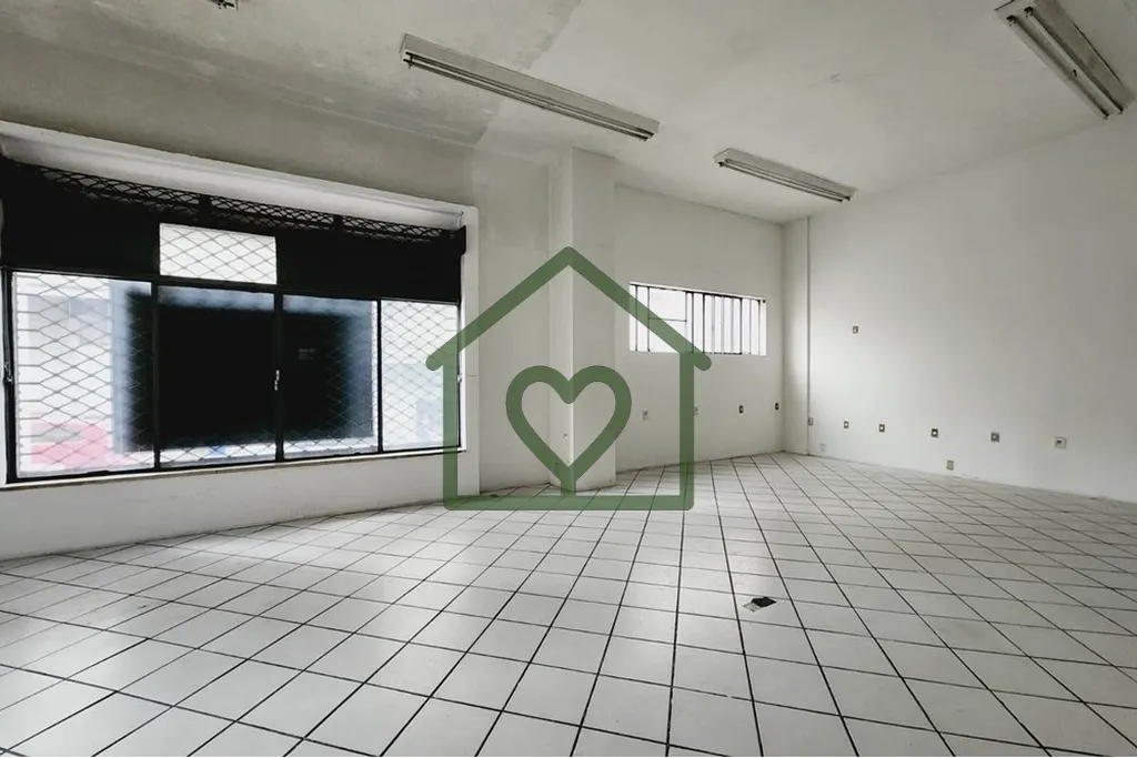 Imagem Descubra uma excepcional oportunidade de investimento comercial no coração do Centro Histórico de...