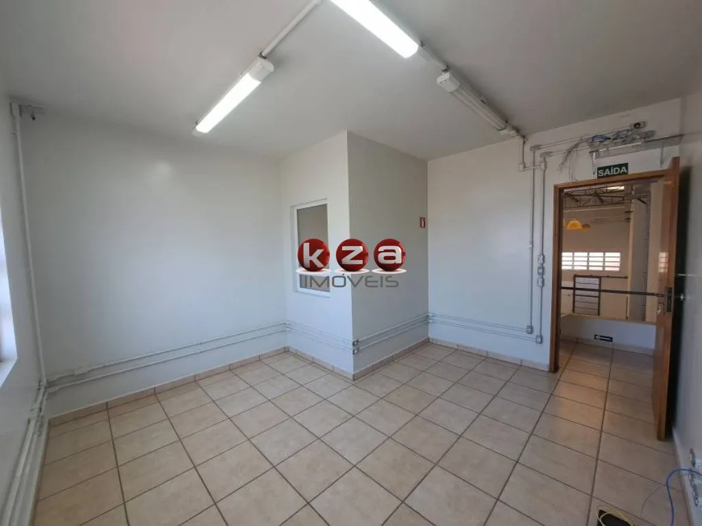 Imagem Barracão comercial e industrial para locação em Valinhos.