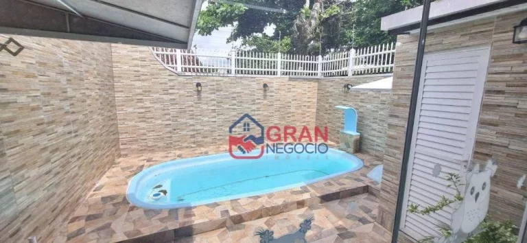 Imagem Casa em Matinhos - Com piscina - 50m da praia