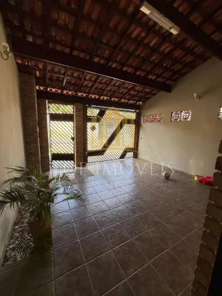 Imagem Linda Casa com Suíte e Área Gourmet no Putim! Essa é a casa ideal para quem busca conforto, espaço e momentos especiais em família!