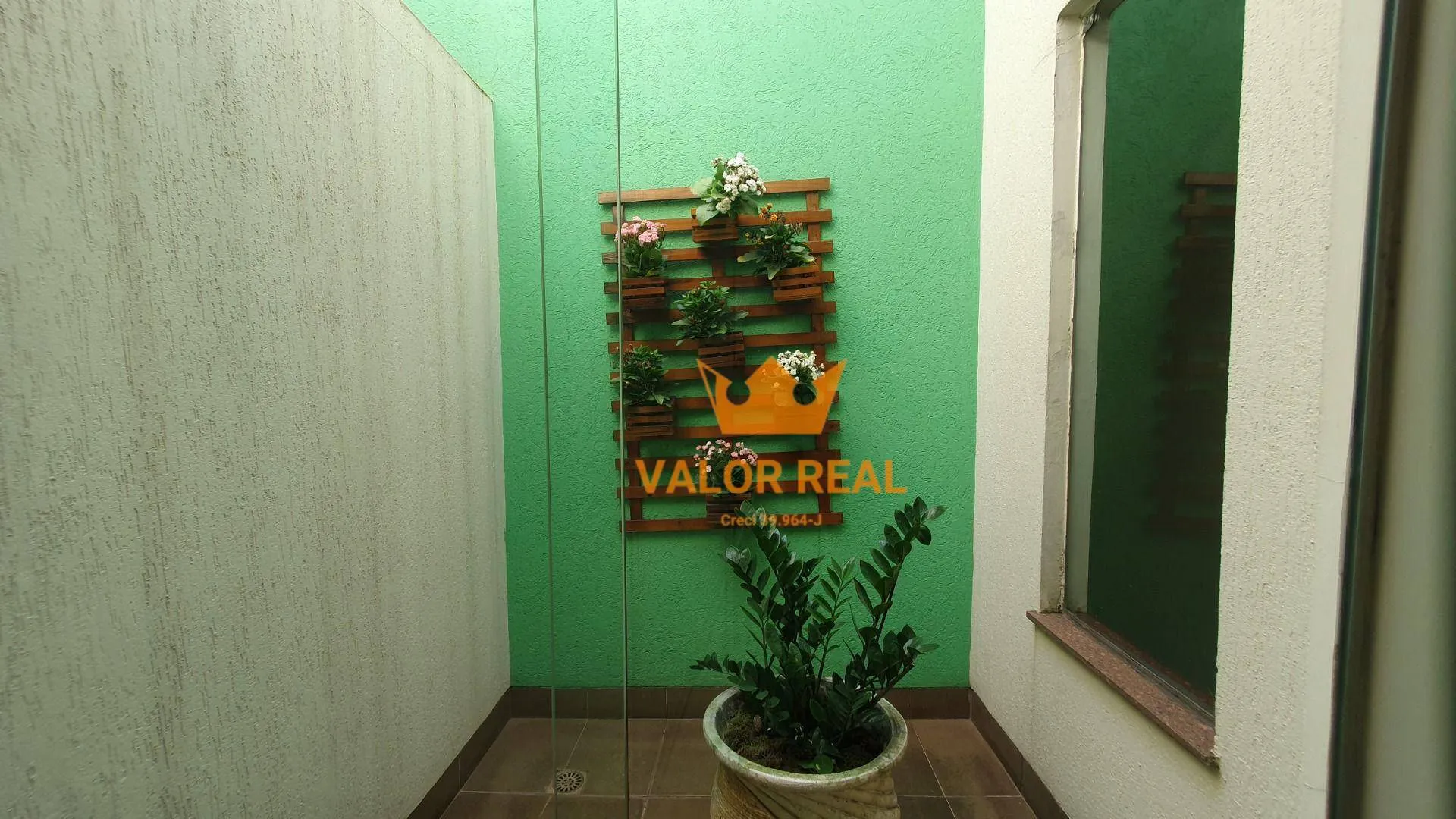 Imagem Casa Pque Colégio, Perfil Comercial, 265 m2 - 4 dorm. 5 vagas, 1.3 Milhões. Aceita permuta e financiamento