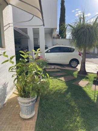 Foto do imóvel Casa à venda em Rua Artur Alves da Fonseca
