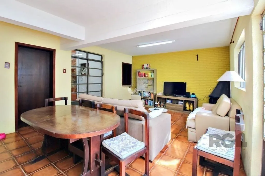 Imagem Casa 4 Dormitórios Bairro Gloria.