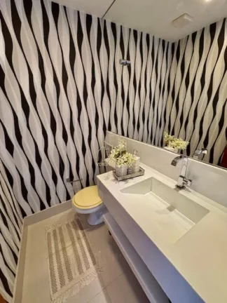 Imagem Aluguel de Apartamento de Luxo em Patamares, Salvador-BA! 3 Quartos, 3 Suítes, 2 Salas, 5 Banheiros, 4 Vagas de Garagem!