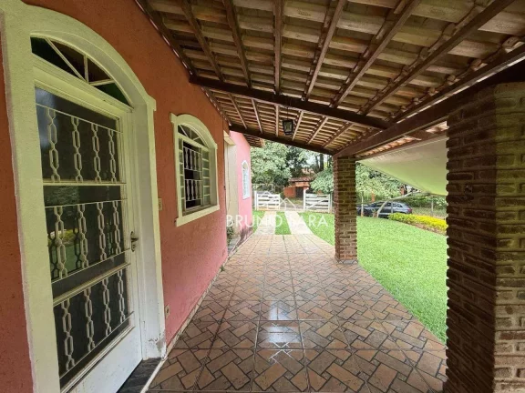 Imagem Casa com 3 dormitórios , 200 m² por R$ 590.000 - A Definir - Igarapé/MG