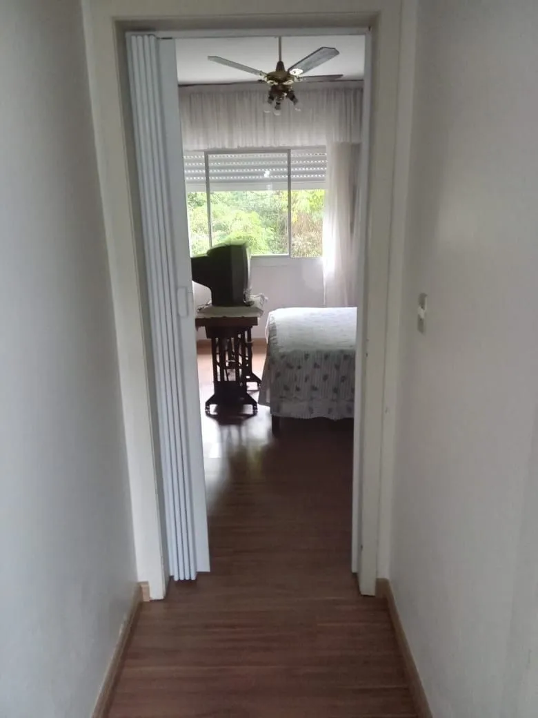 Imagem Apartamento de 3 dormitórios Bairro Teresópolis Porto Alegre RS !