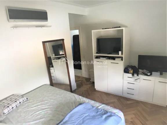 Imagem Linda casa, Construção sólida, muito bem acabada, em amplo terreno, com vista de tirar o folego, ...