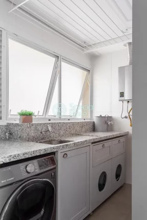 Imagem Impecável! Excelente localização na Vl Romana Pronto para morar, muito bem decorado com ar condic...