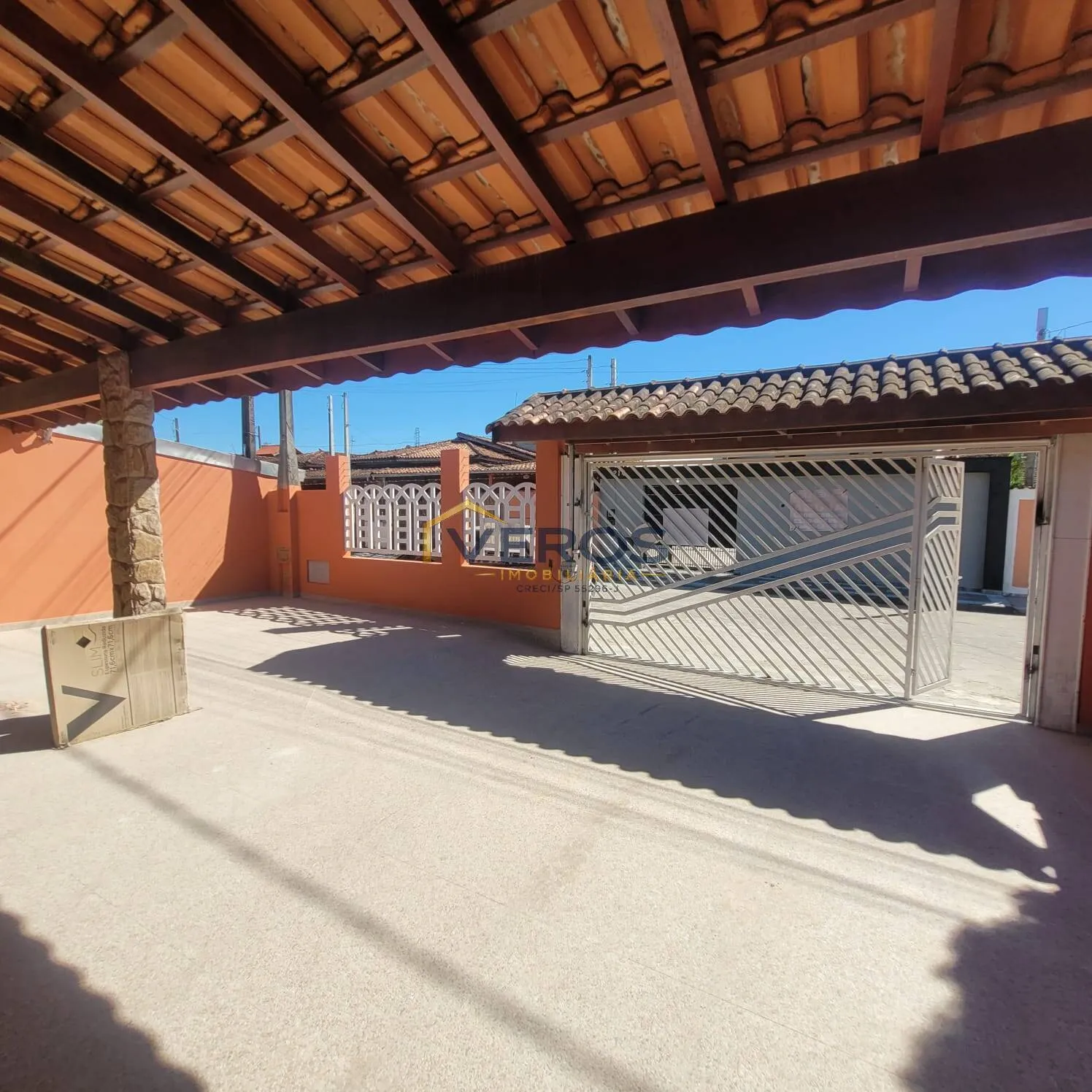 Imagem Casa térrea I Praia das Palmeiras I 3 dormitórios I Locação Definitiva