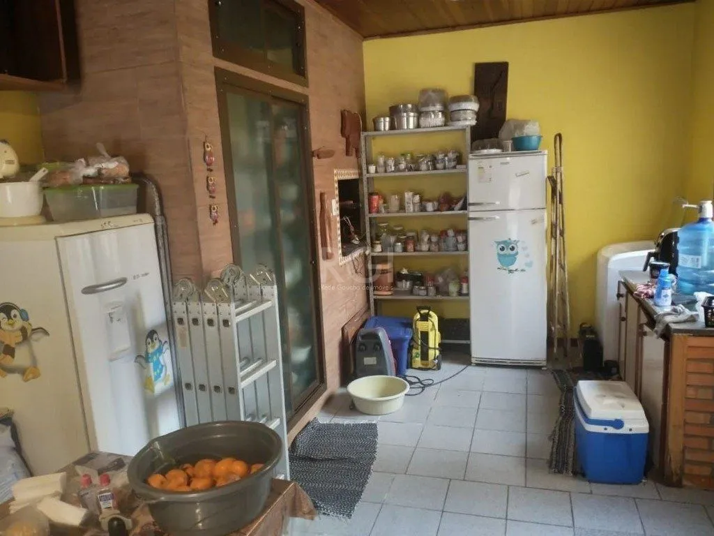 Imagem Casa para Venda - 220m², 3 dormitórios, 4 vagas - Teresópolis