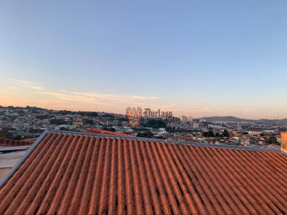 Imagem Sobrado com 2 dormitórios à venda, 84 m² por R$ 325.000,00 - Vila Batista - Bragança Paulista/SP