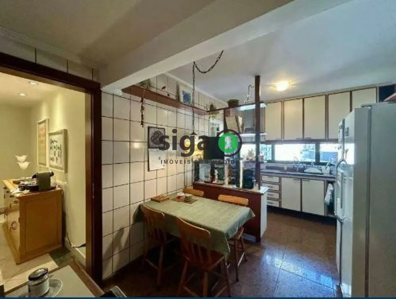 Imagem Apartamento Alto Padrão de 4 Quartos com 3 Vagas -165m² à Venda.