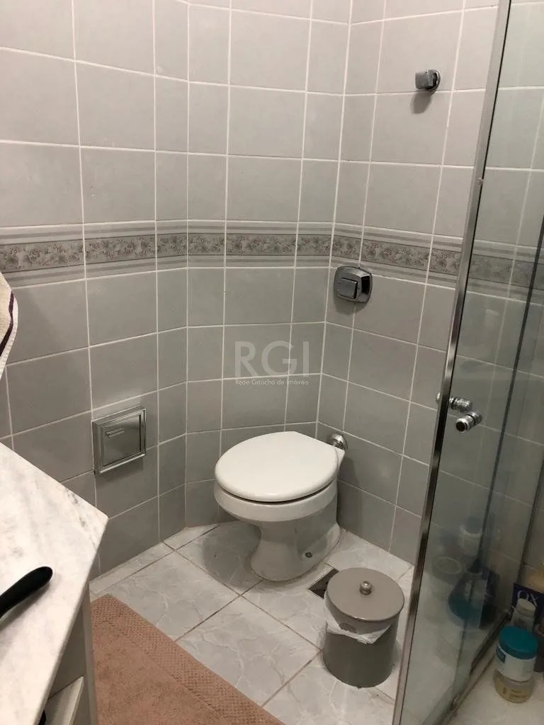 Imagem Cobertura para Venda - 100.94m², 3 dormitórios, sendo 1 suites, 2 vagas - Petrópolis