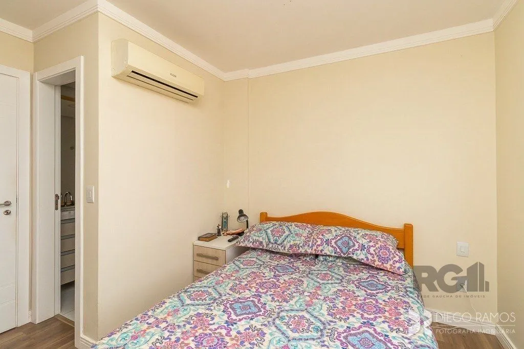 Imagem Apartamento à venda com 3 quartos 74 m² Avalia imóvel no negócio Alto Padrão Rua Casemiro de Abreu, Moinhos de vento, Porto Alegre