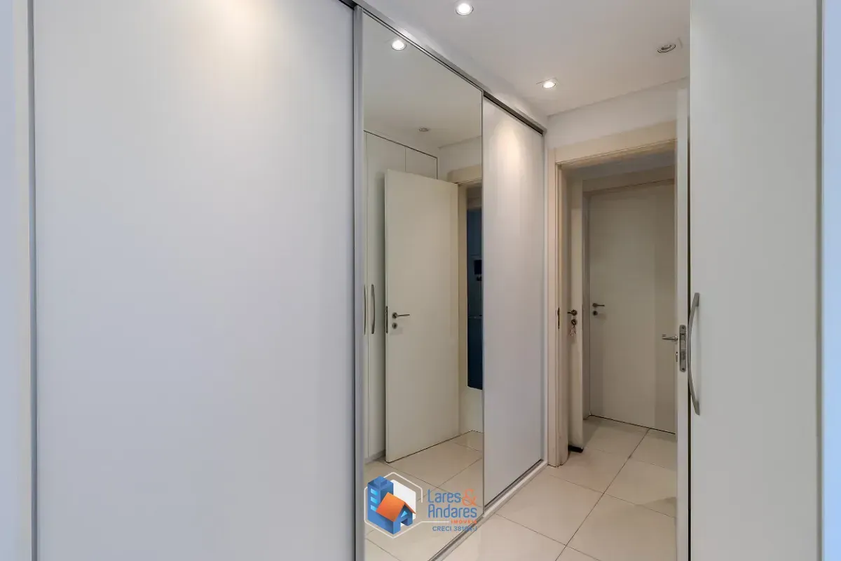 Imagem Apartamento para venda em Santo Amaro com 3 quartos, sendo 1 suíte, 130m²