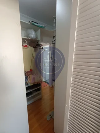 Imagem Casa à venda no Parque da Lapa, São Paulo-SP: 3 quartos, 3 suítes, 2 salas, 4 banheiros, 3 vagas, 135m²!