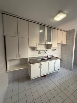 Imagem Luxuoso apartamento para locação na Pituba, Salvador-BA: 4 quartos, 1 suite, 1 sala, 5 banheiros, 2 vagas, 120m². Venha conferir!