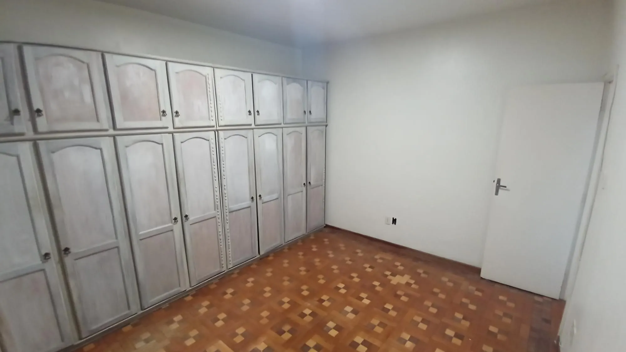 Imagem Cobertura com 2 dormitórios no bairro Petrópolis