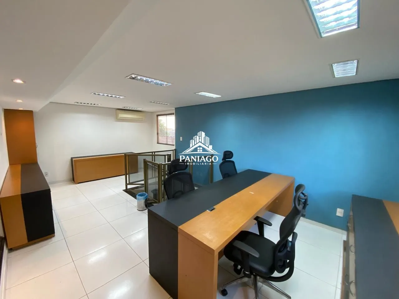 Imagem Locação salão Comercial com Mezanino Semi-Mobiliado - Grande Terceiro, Cuiabá/MT