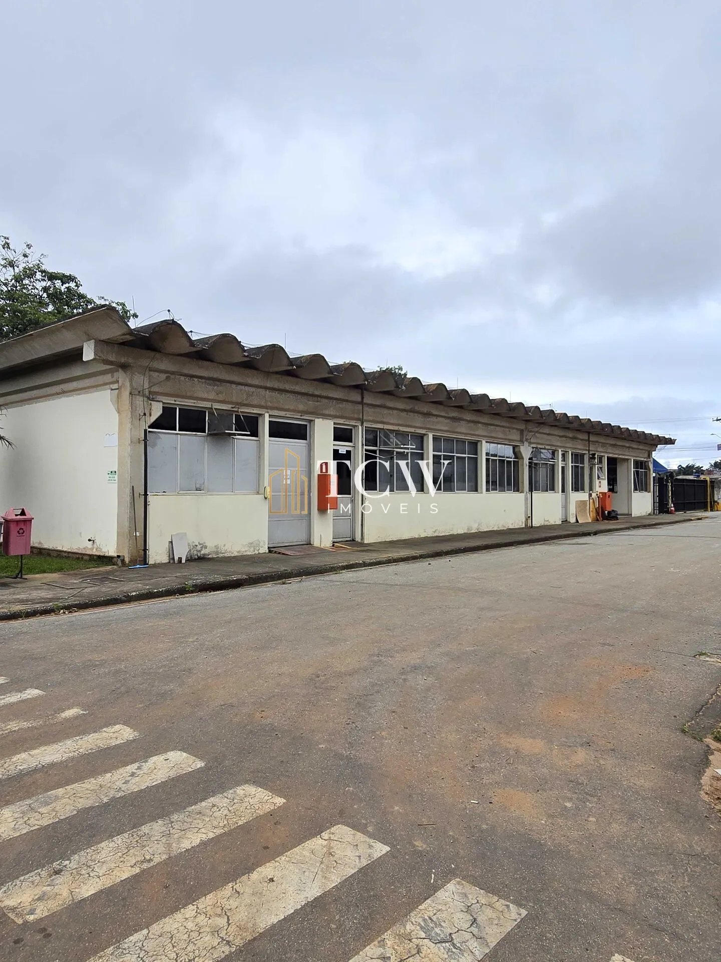 Imagem Galpão Logístico e Industrial com 22 docas para Locação em Suzano/SP | 13.320 m2