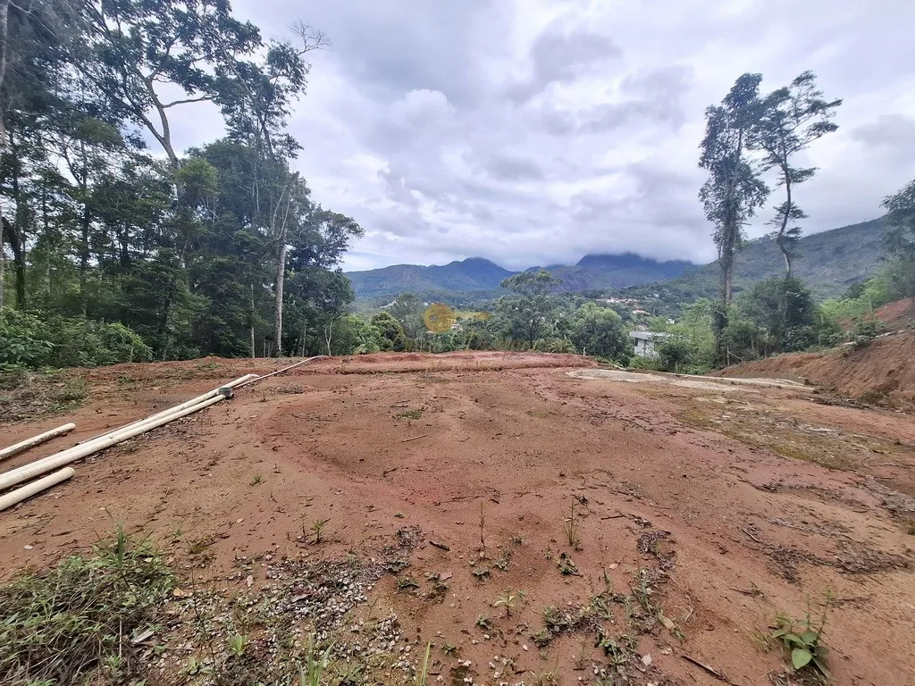Imagem Terreno em Condomínio para Venda em Teresópolis / RJ no bairro Parque do Imbui