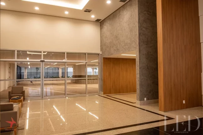 Imagem Sala Comercial para Locação em São Paulo-SP, Parque Industrial Tomas Edson: 1 Sala, 9 Banheiros, 14 Vagas, 555 m².