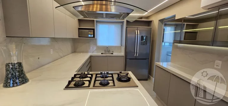 Imagem Luxo à Beira-Mar Cobertura Duplex na Barra Sul de BC 5/4 5 V