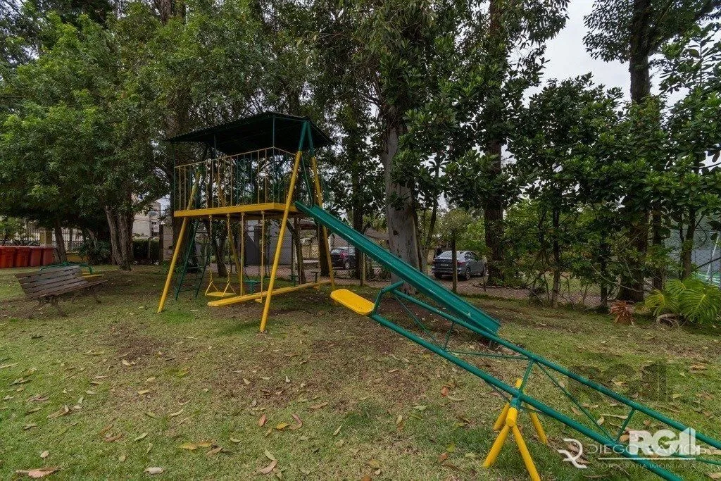 Imagem Casa em condomínio, 171m², 3 dormitórios, Pedra Redonda