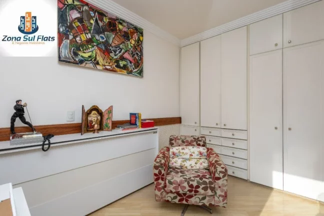 Imagem Apartamento Alto Padrão à Venda Em Moema Com 3 Suítes e 5 Vagas