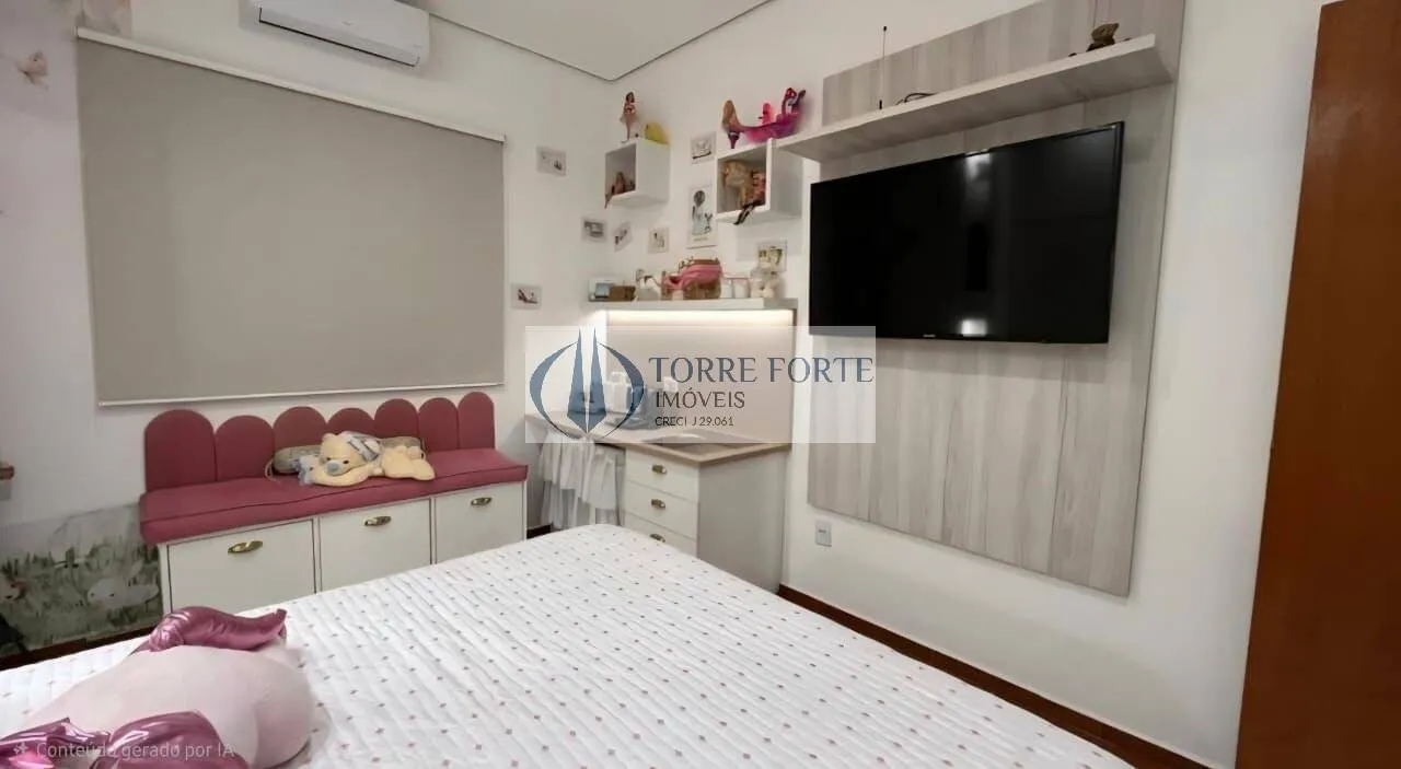 Imagem Lindo sobrado com 134 m², 3 dormitórios, 1 suíte com closet + Ar e piscina