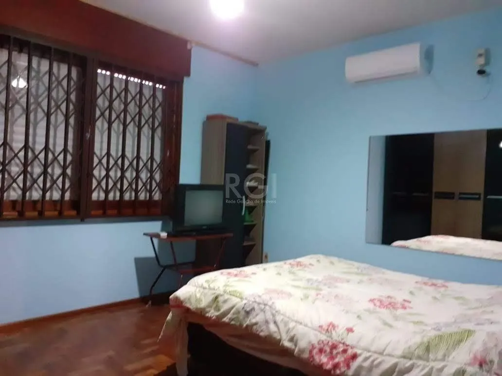Imagem Casa para Venda - 130m², 4 dormitórios, Santa Tereza