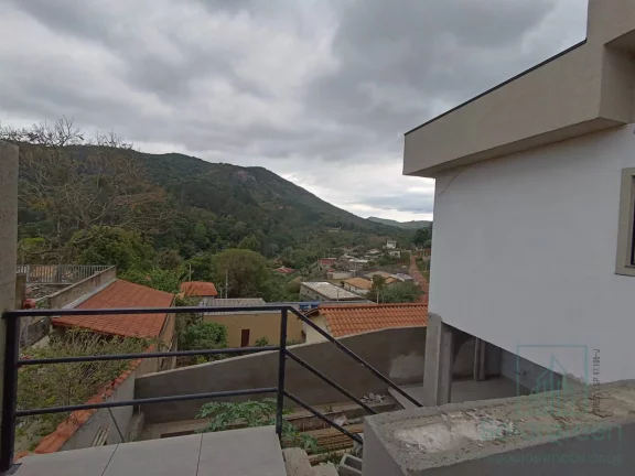 Imagem À Venda em Terra Preta, casa 3 Dorm e 3 banheiros 88 m² 790 mil