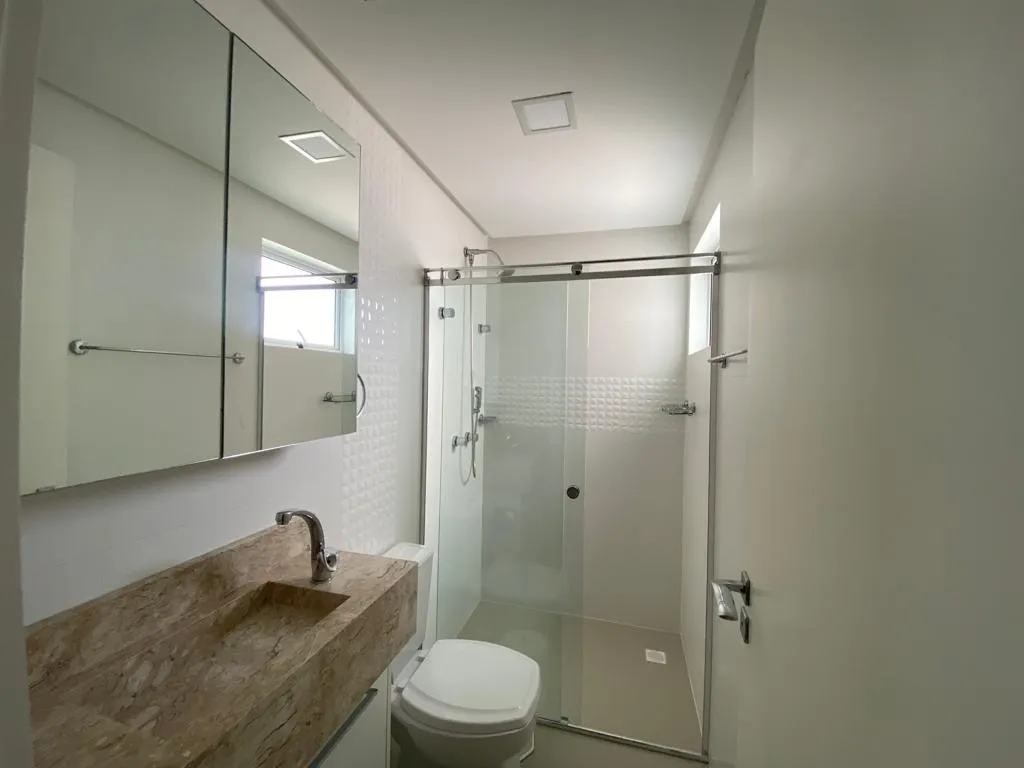 Imagem Apartamento com vista para o mar à venda com 190m2 por R$ 3.690.000,00