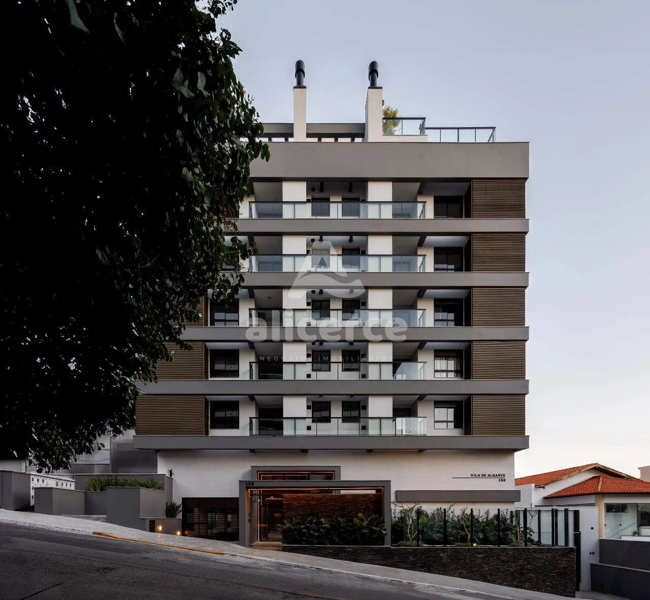 Imagem Apartamento à venda com 2 quartos 2 suítes, 69,72m² em Centro Florianópolis