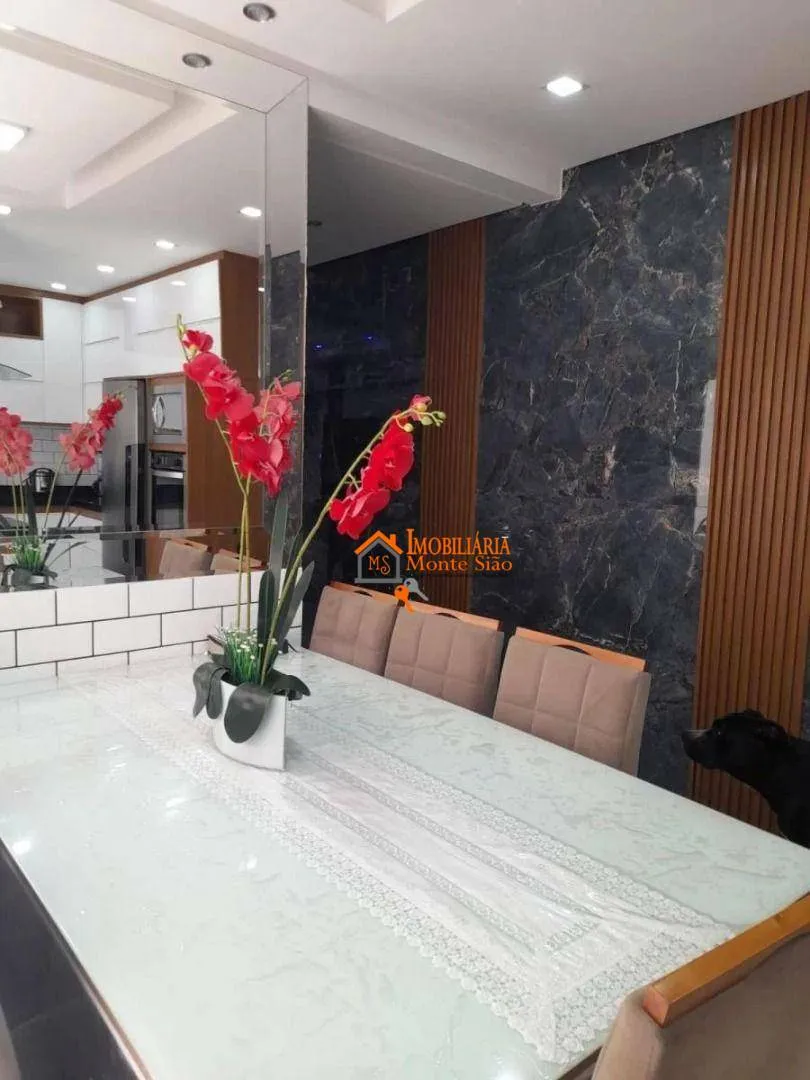 Imagem Sobrado com 2 dormitórios à venda, 135 m² por R$ 873.000,00 - Jardim Adriana - Guarulhos/SP