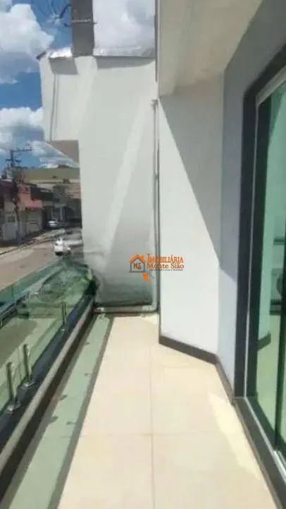 Imagem Sobrado com 3 dormitórios à venda, 180 m² por R$ 850.000 - Vila Carmela I - Guarulhos/SP