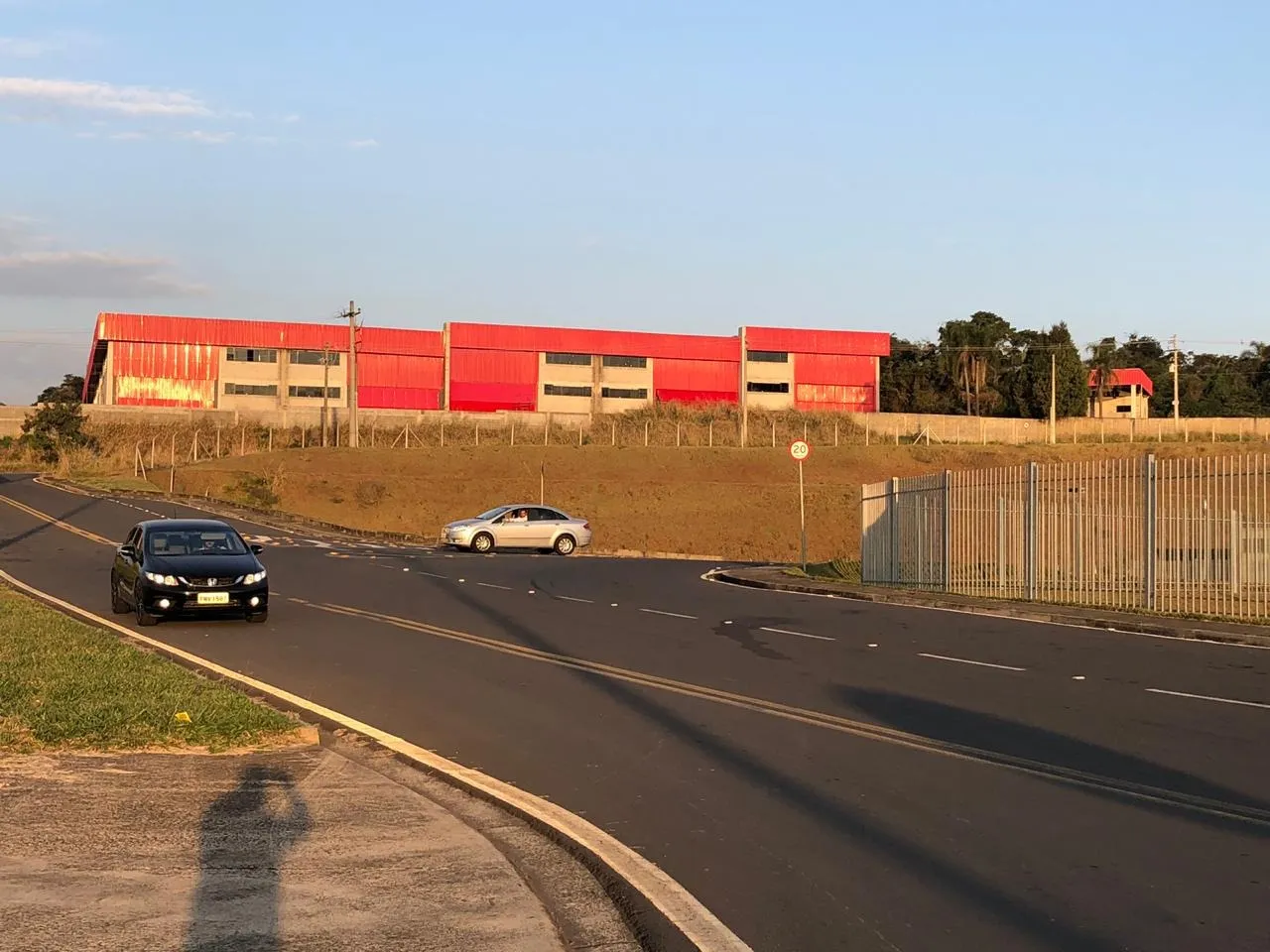 Foto do imóvel Galpão com área construída de 5.000 m² e terreno de 14.300 m² , todo murado. em CAJURU DO SUL, SOROCABA - SP