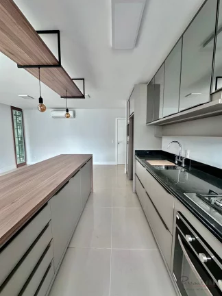 Imagem Este apartamento oferece uma combinação perfeita de conforto e sofisticação. Com uma área priva...