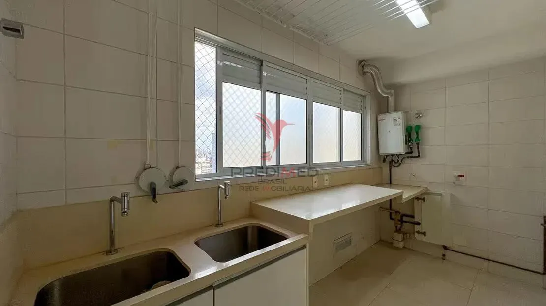 Imagem VENDO, ALUGO, NO CAMPO BELO ESTE BELÍSSIMO APARTAMENTO! ANDAR ALTO, 288M2, ACEITA PET