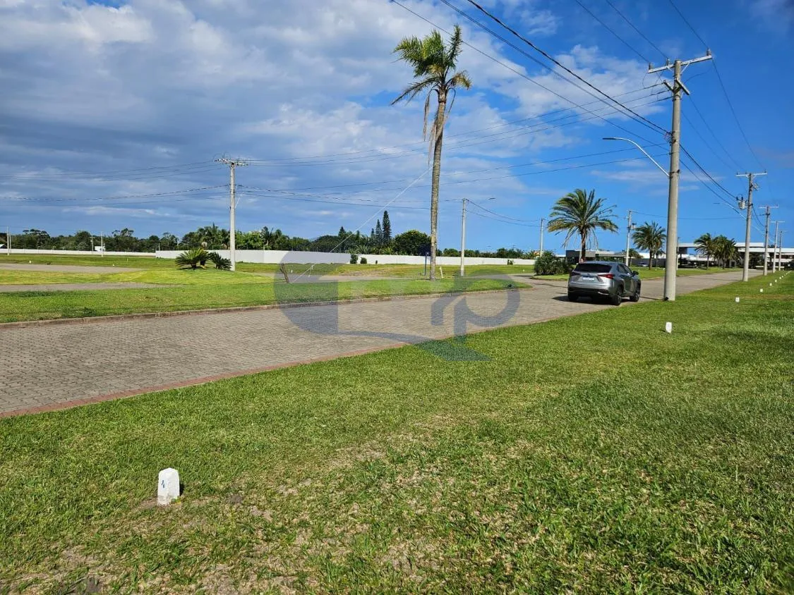 Imagem Terreno a venda no Condominio Lake Village em Torres/RS
