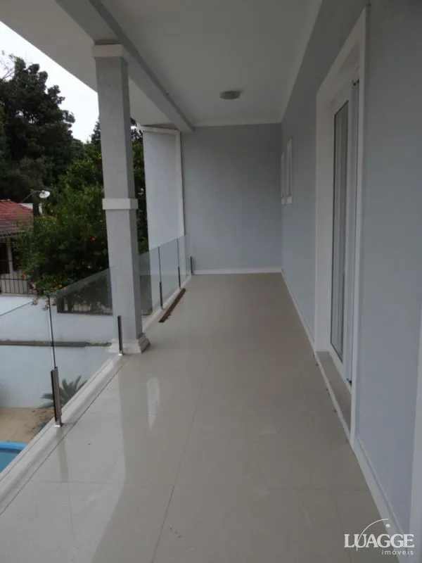 Imagem Casa para Venda - 305m², 3 dormitórios, sendo 3 suites, 4 vagas - Nonoai