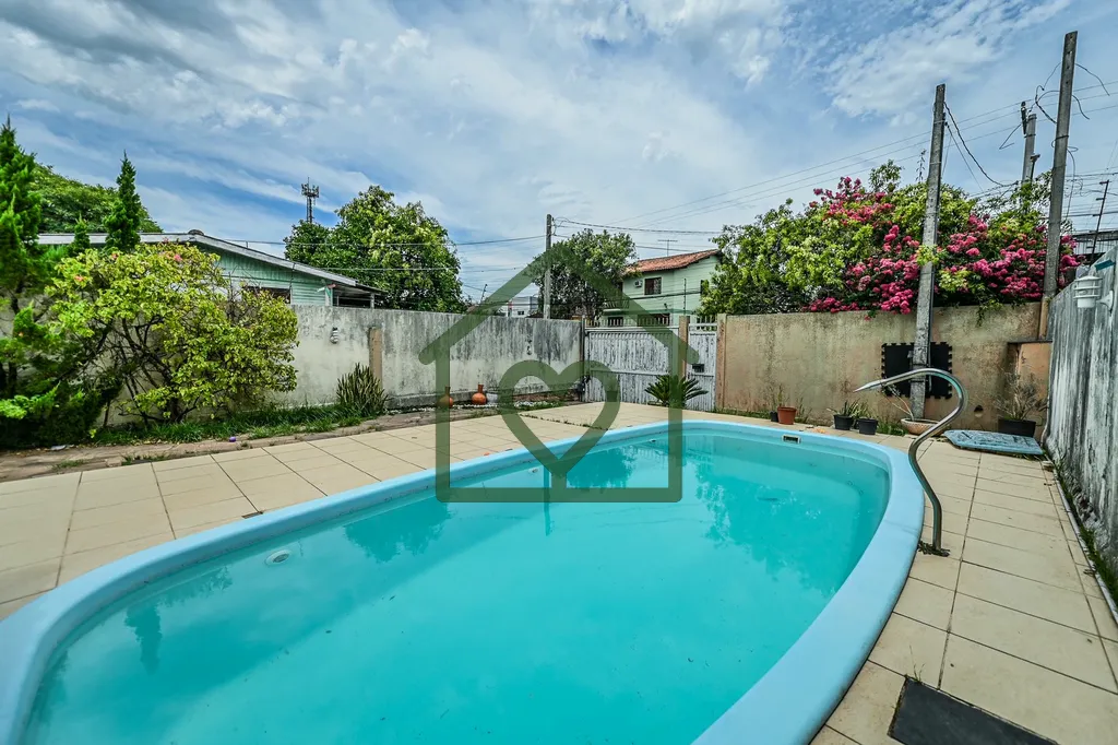 Imagem Sobrado com piscina, espaço gourmet completo e vista panorâmica ? oportunidade imperdível! 
 
Exc...