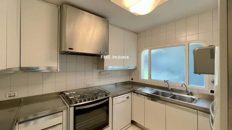 Imagem Imperdível oportunidade de investimento: Apartamento de luxo com 3 quartos e 210m² na Cerqueira César, São Paulo-SP