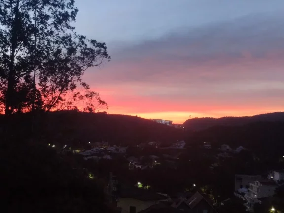Imagem Casa de Condomínio em Refúgio dos Pinheiros - Itapevi, SP