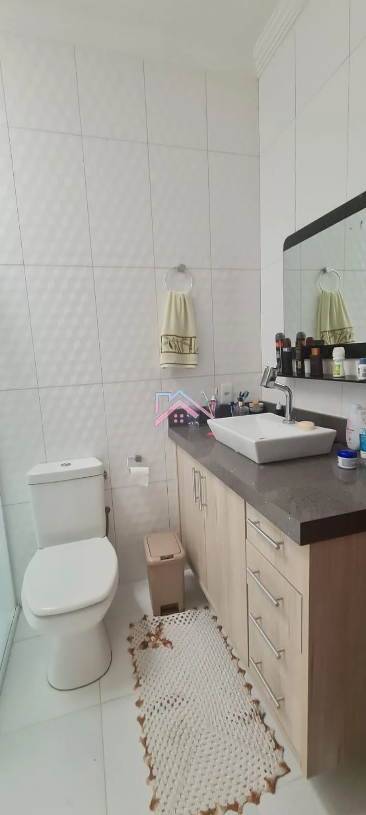 Imagem Casa à venda Residencial Laguna Club - Área útil 197 m2 com 3 dormitórios - sendo 1 suíte - 4 vagas